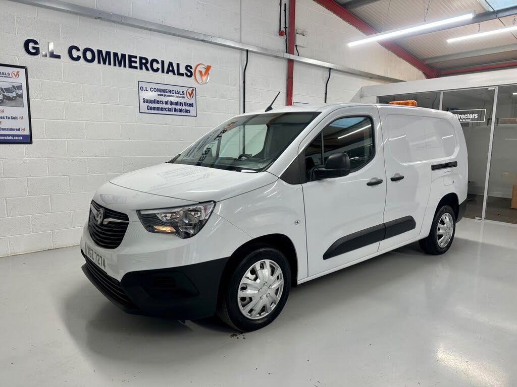 2022 Vauxhall Combo 1.5CDTi Dynamic 2300 (100PS)(Eu6dT) L2H1 Panel