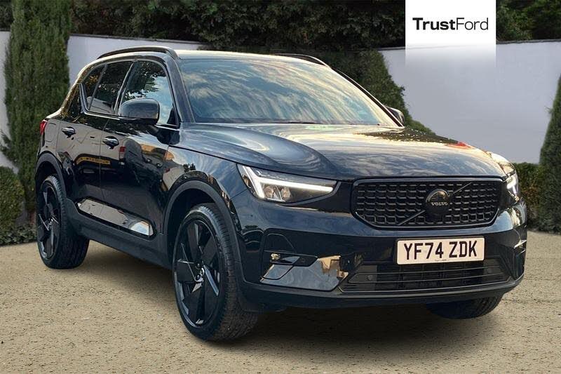 2024 Volvo XC40 2.0 B4 Plus Black Edition