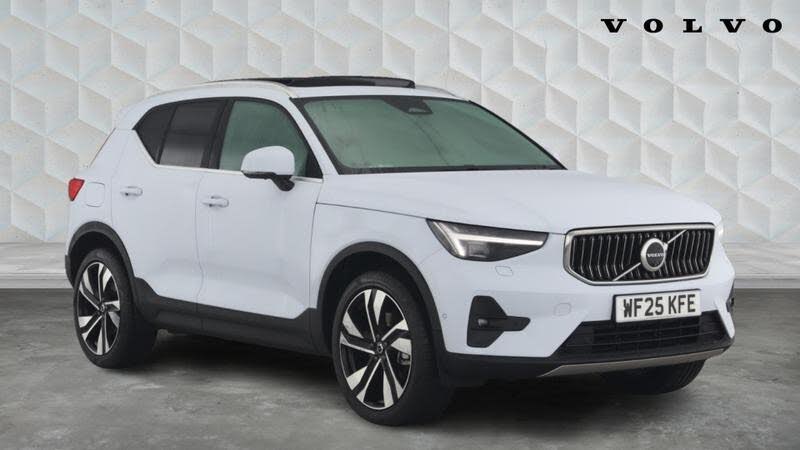 2025 Volvo XC40 2.0 B3 Ultra (Bright