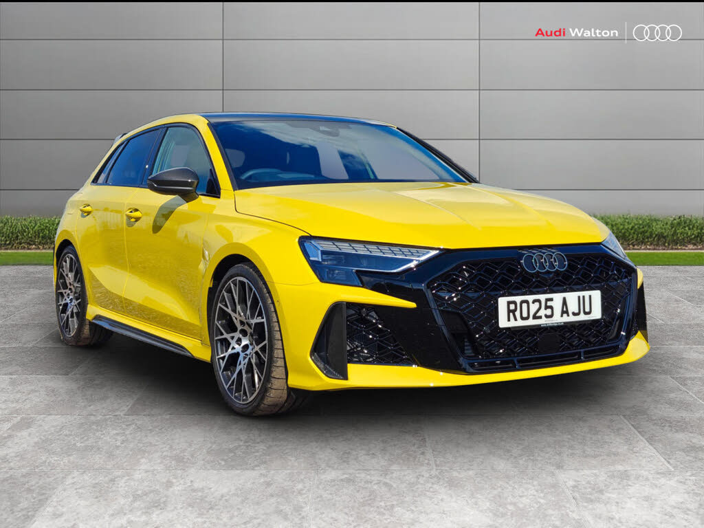 2025 Audi RS3 2.5 TFSI Carbon Vorsprung Sportback 5d
