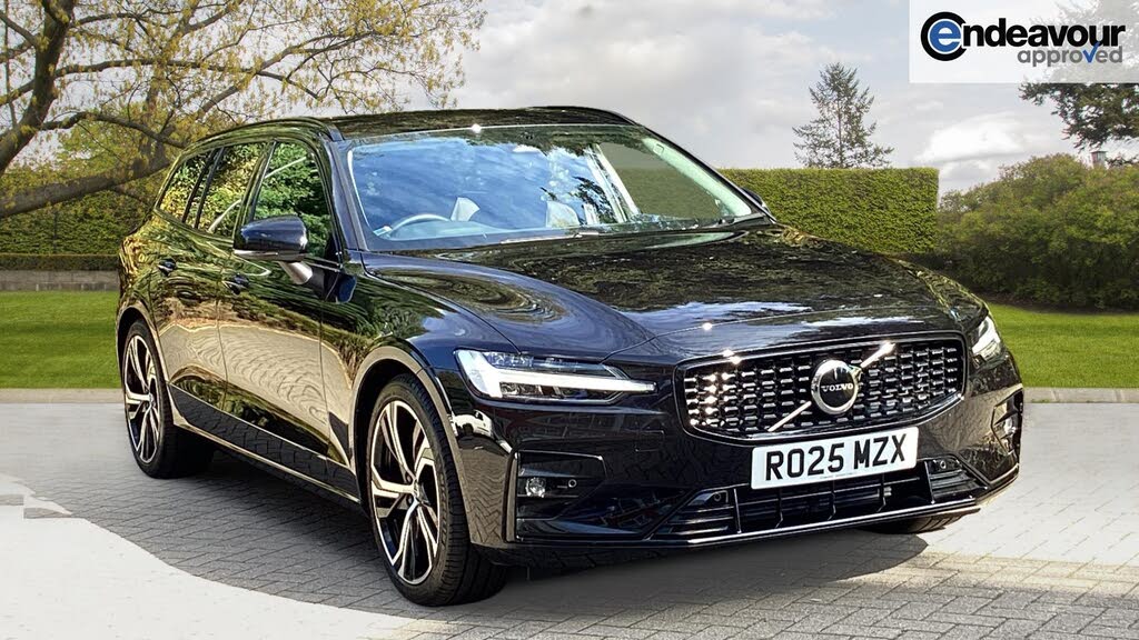 2025 Volvo V60 2.0 B4 Plus Station Wagon