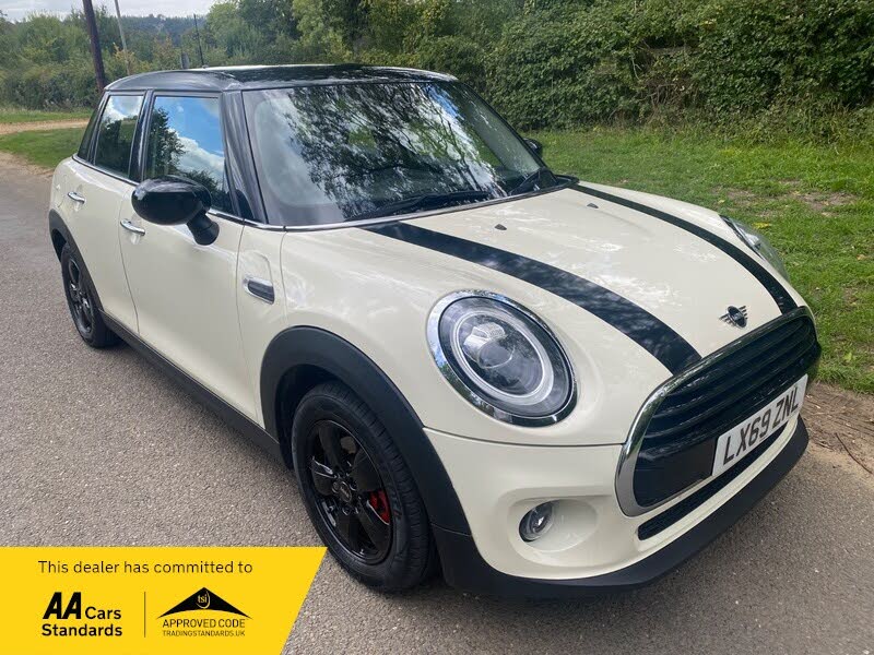 2019 MINI Mini 1.5 Cooper Classic Hatchback 5d