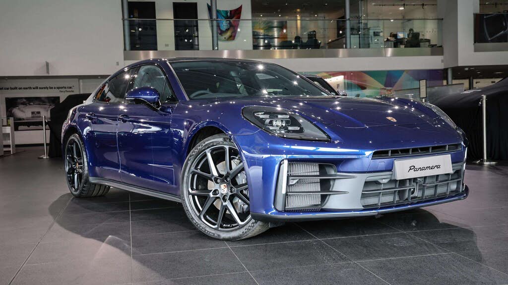 2025 Porsche Panamera 3.0 4 (353ps) Hatchback