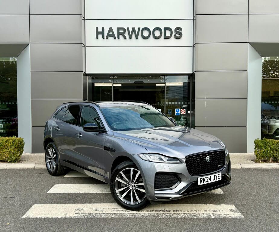 2024 Jaguar F-PACE 2.0 P250 R-Dynamic SE Black