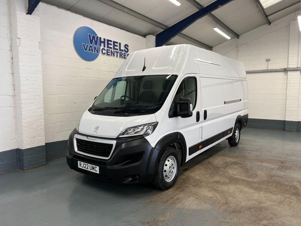 2022 Peugeot Boxer 2.2 BlueHDi Professional 435 L4 H3