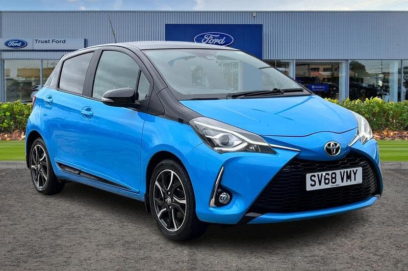 2018 Toyota Yaris 1.5 VVT-i Blue Bi-Tone (Navi) 1496cc
