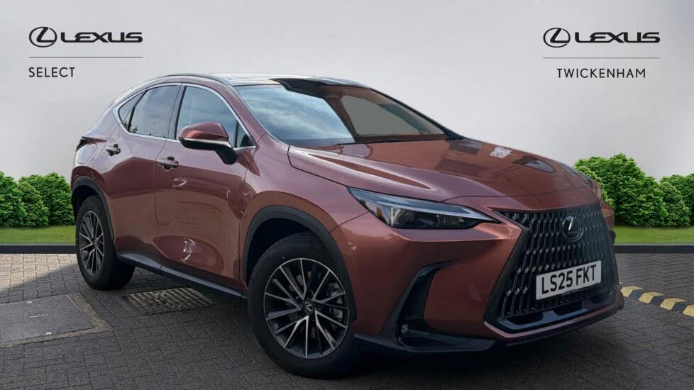 2025 Lexus NX 450h+ 2.5 Premium