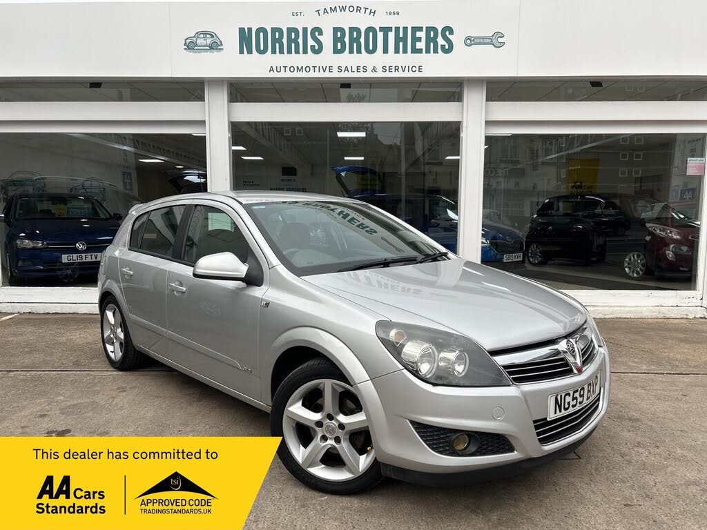 2010 Vauxhall Astra 1.8 SRi 16v (140ps) (Exterior pk) Hatchback 5d
