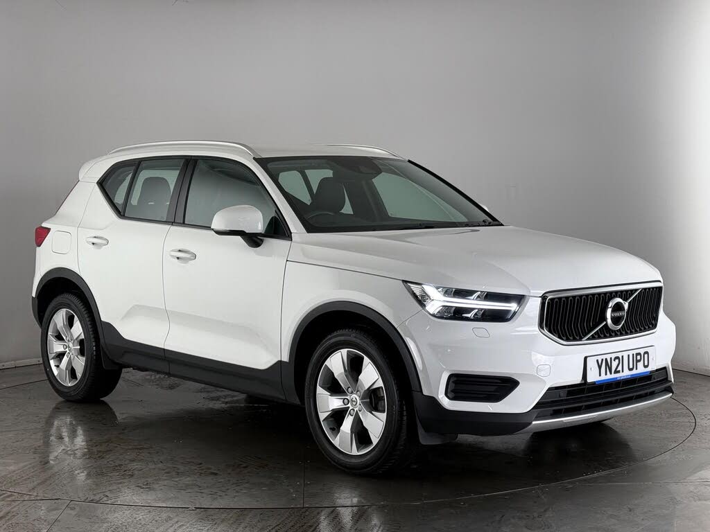 2021 Volvo XC40 2.0 B4 Momentum (197bhp) AWD Geartronic