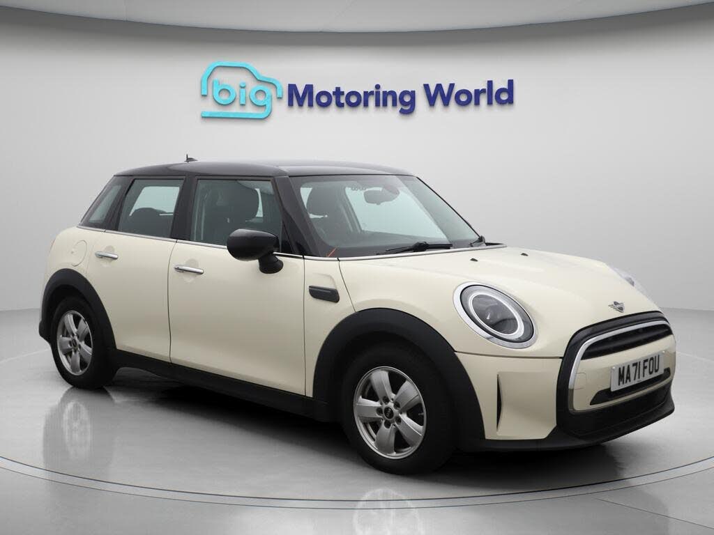 2021 MINI Mini 1.5 Cooper Classic Hatchback 5d Auto