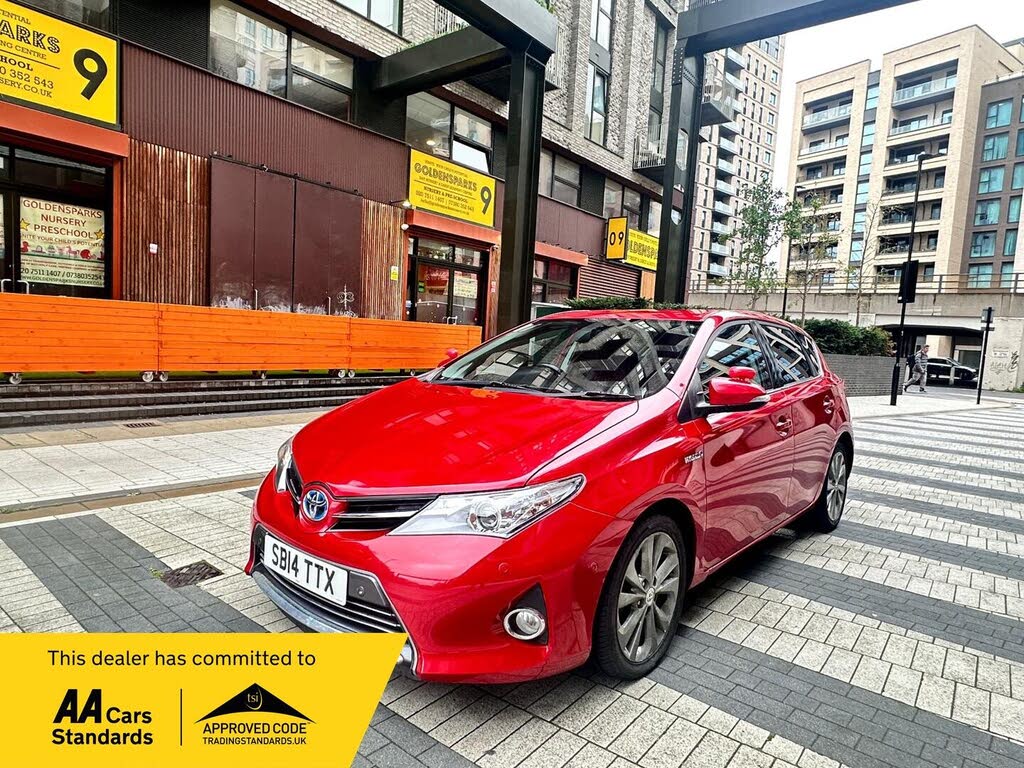 2014 Toyota Auris 1.8 VVT-i HSD Excel Hatchback E-CVT