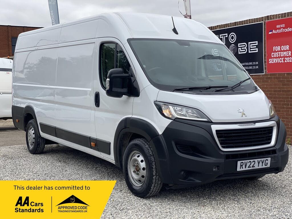 2022 Peugeot Boxer 2.2 BlueHDi Professional 435 L4 H2