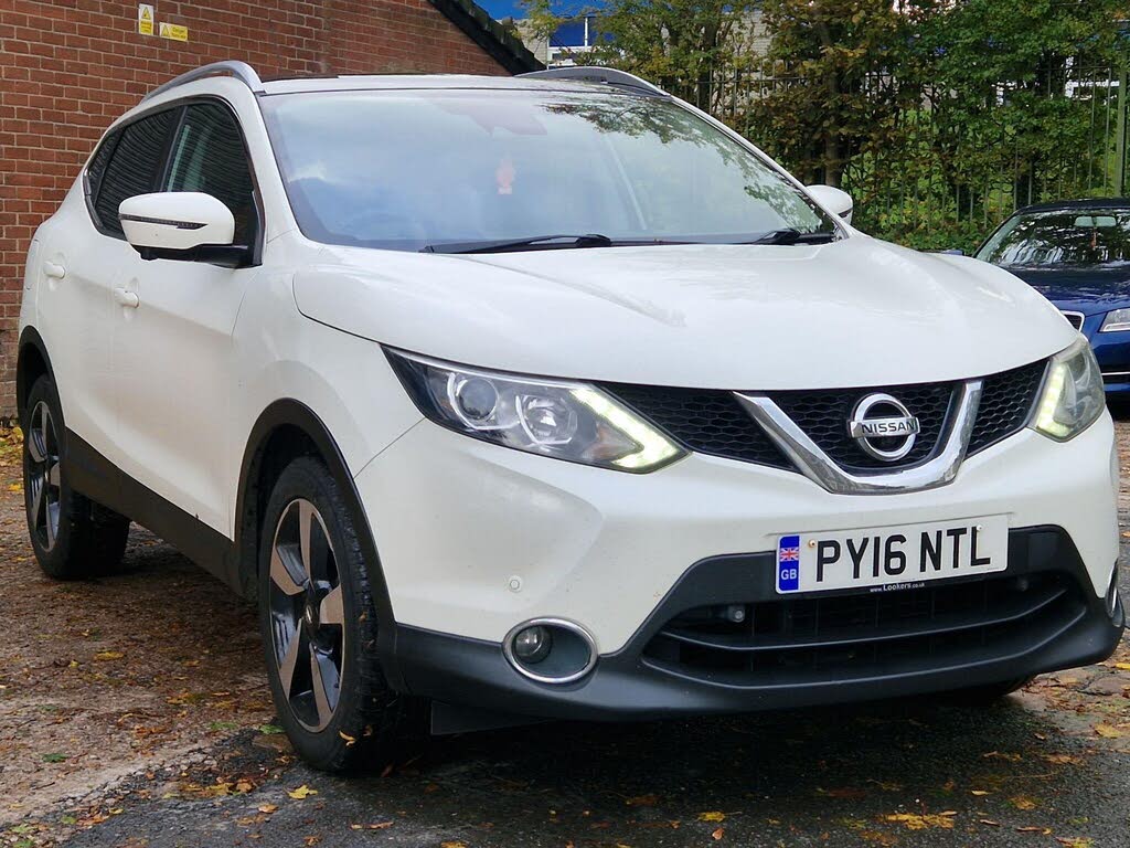 2016 Nissan Qashqai 1.5dCi N-Connecta
