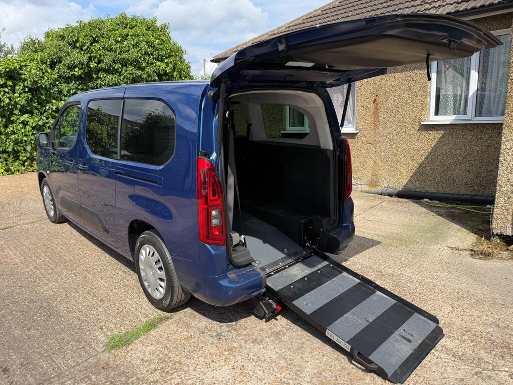2022 Vauxhall Combo Life 1.2i Edition XL