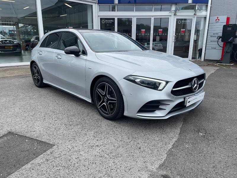 2021 Mercedes-Benz A-Class 1.3 A180 AMG Line Premium Plus Edition Hatchback 5d 7G-DCT