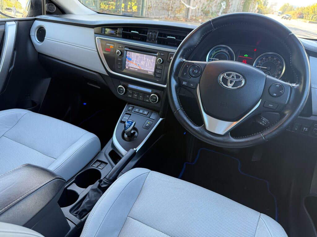 2014 Toyota Auris 1.8 VVT-i HSD Excel Estate E-CVT