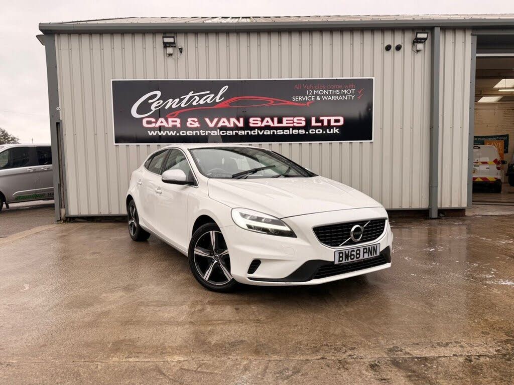 2019 Volvo V40 2.0 T2 R-Design Nav Plus
