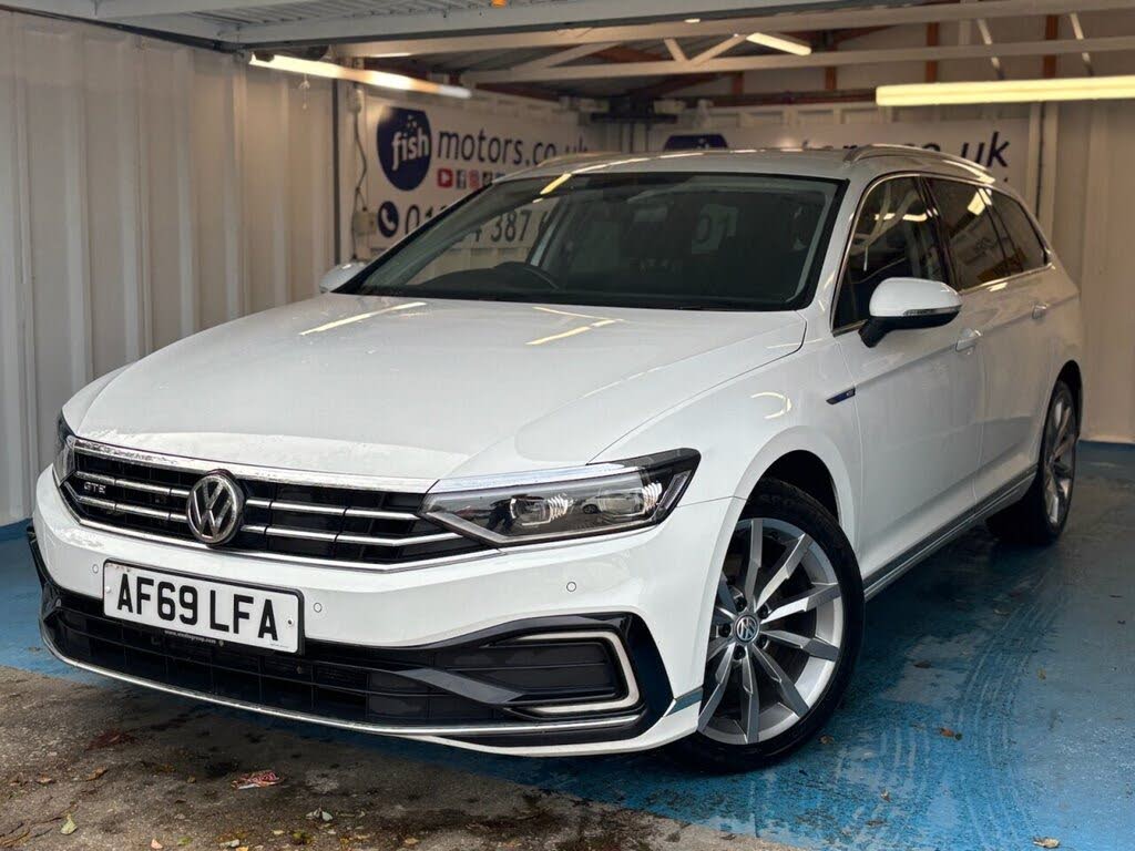 2019 Volkswagen Passat 1.4 TSI GTE Advance Estate 5d