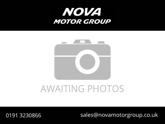 2012 Volkswagen Beetle 1.4 Design TSI Hatchback 3d