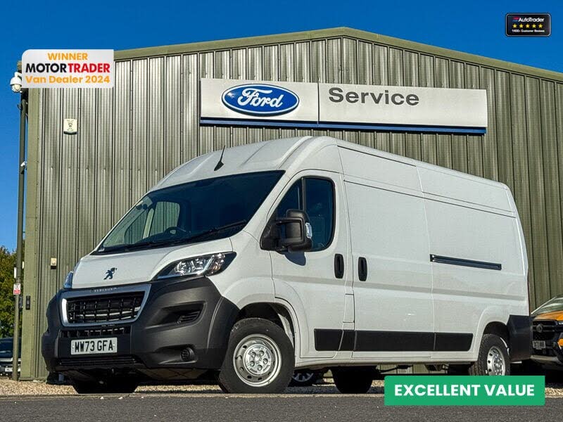 2023 Peugeot Boxer 2.2 BlueHDi Professional Premium+ 335 L3H2 Panel