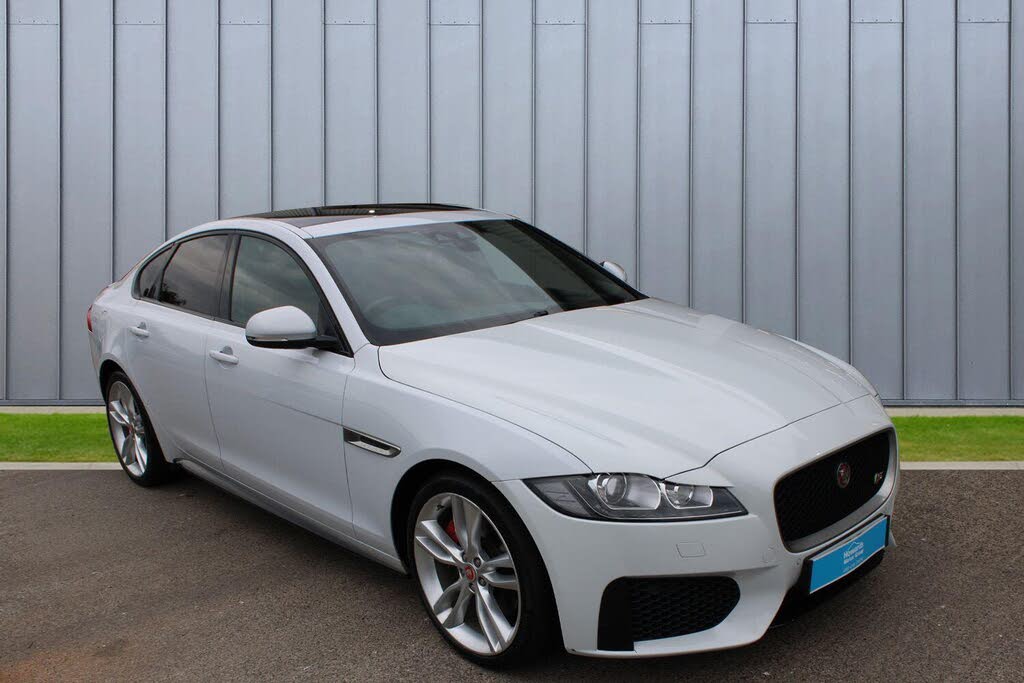 2017 Jaguar XF 3.0TD Saloon 4d