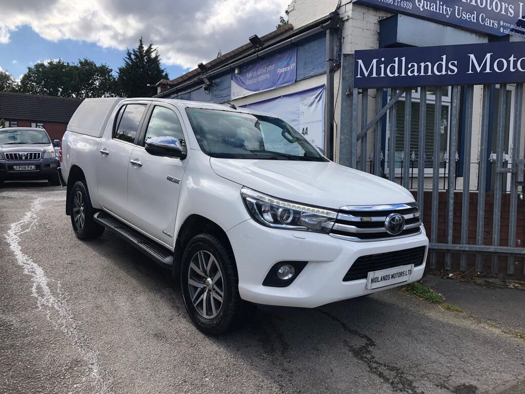 2019 Toyota Hi-Lux 2.4D Invincible (s/s) auto