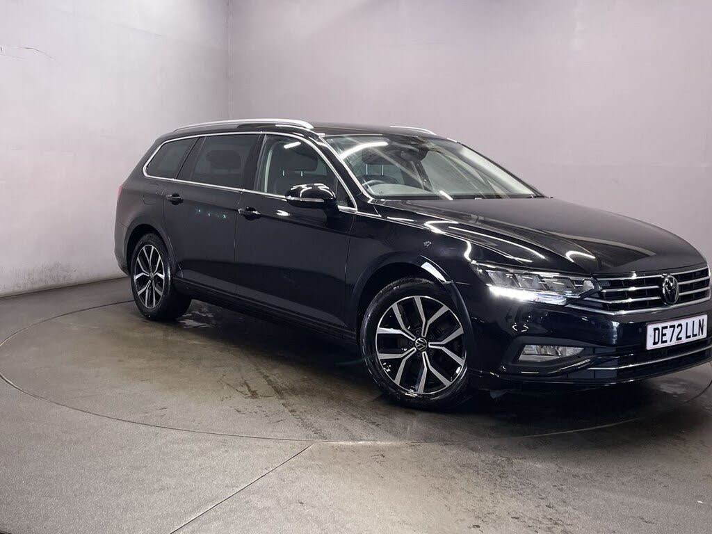 2022 Volkswagen Passat 1.5 TSI SEL Estate 5d DSG