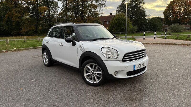 2011 MINI Mini Countryman 1.6 Cooper (Pepper)