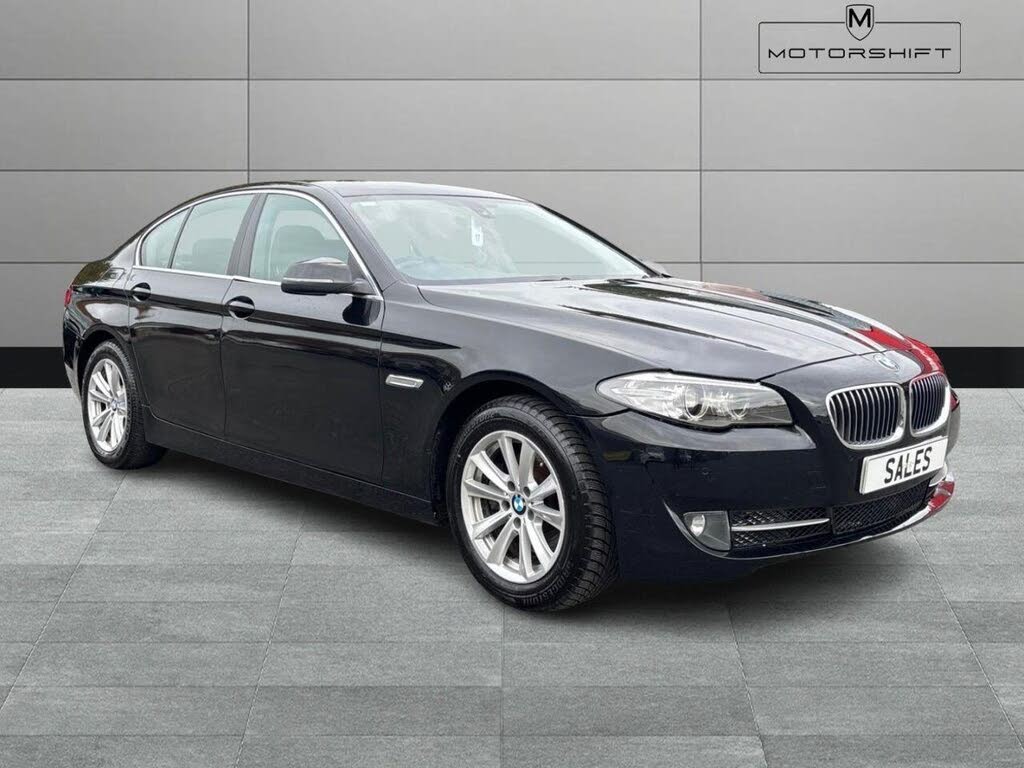 2015 BMW 5 Series 2.0TD 520d SE (190bhp) Saloon 4d Auto
