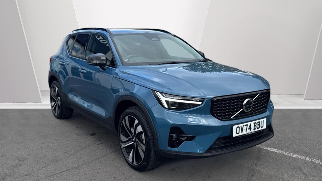 2024 Volvo XC40 2.0 B3 Ultra (Bright