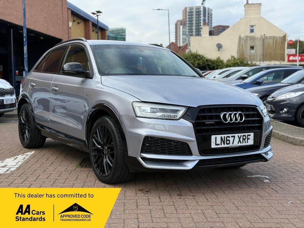 2017 Audi Q3 2.0 TFSI quattro Black Edition