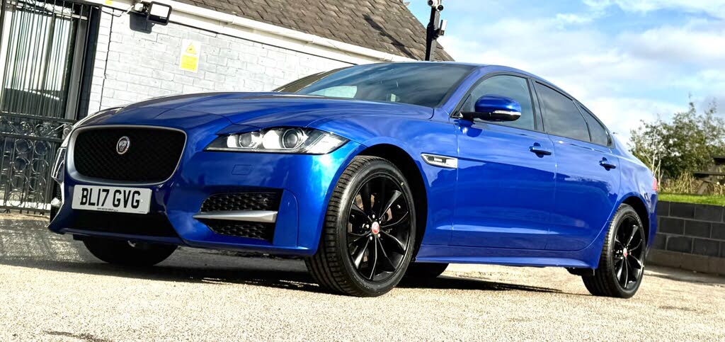 2017 Jaguar XF 2.0TD R-Sport (240ps) Saloon 4d 1998cc Auto