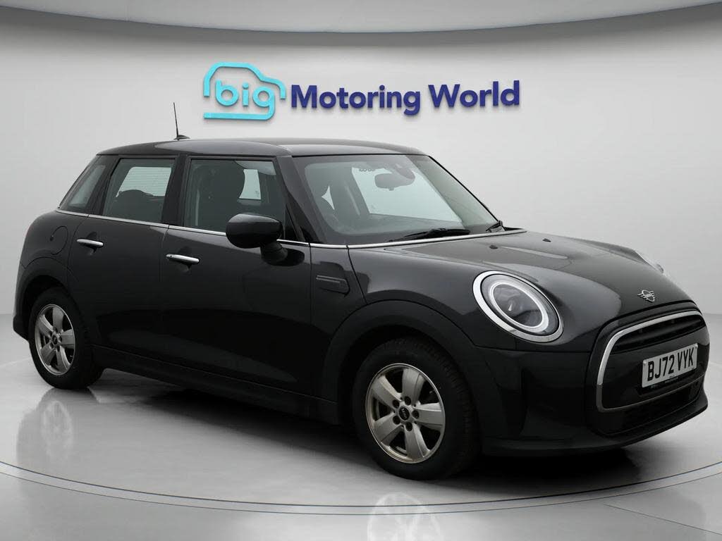 2022 MINI Mini 1.5 Cooper Classic (Premium) Hatchback 5d Auto