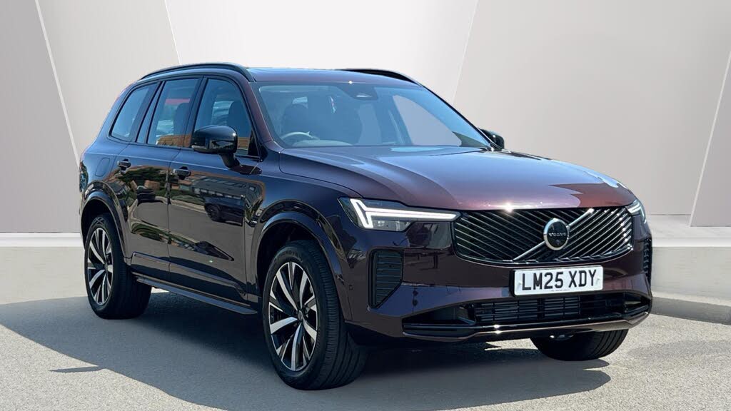 2025 Volvo XC90 2.0 T8 Plus Pro