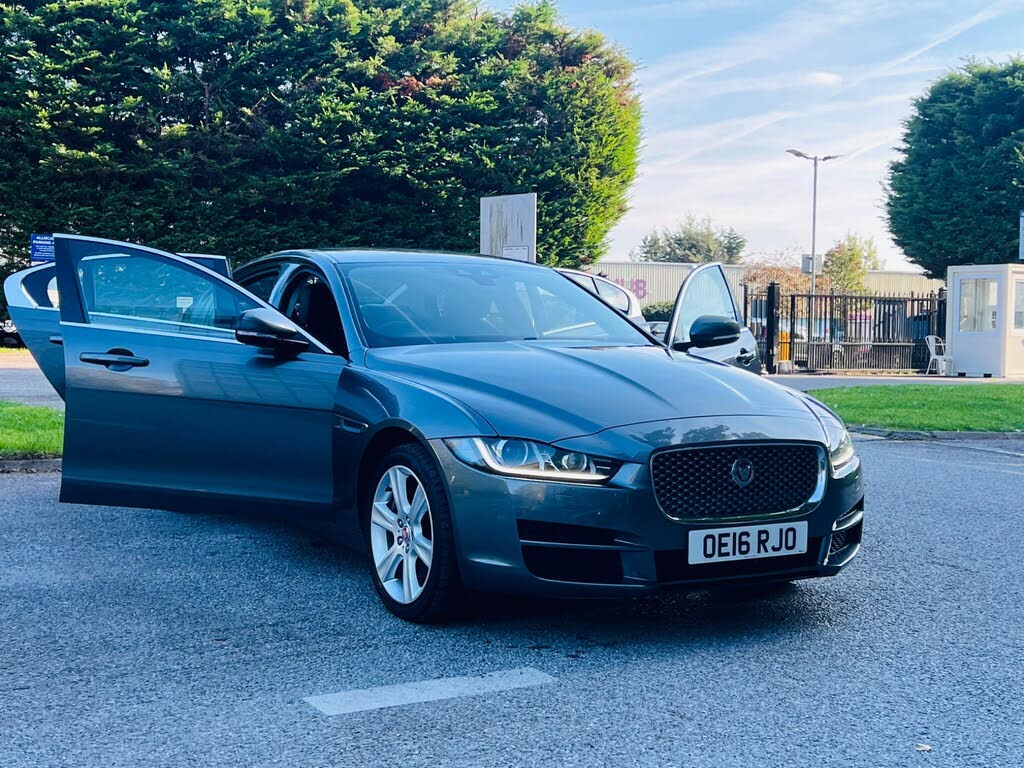 2016 Jaguar XE 2.0d Portfolio (180ps) (AWD) Auto