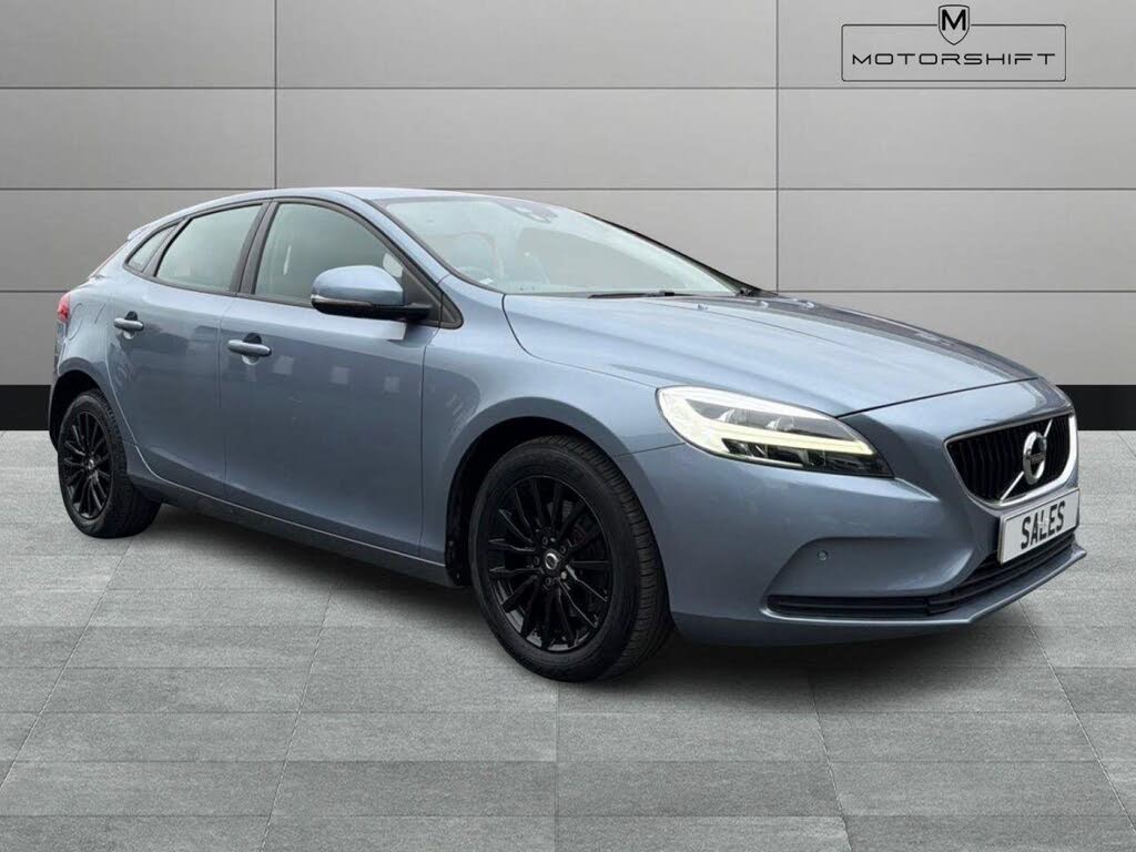 2019 Volvo V40 2.0 T2 Momentum Edition