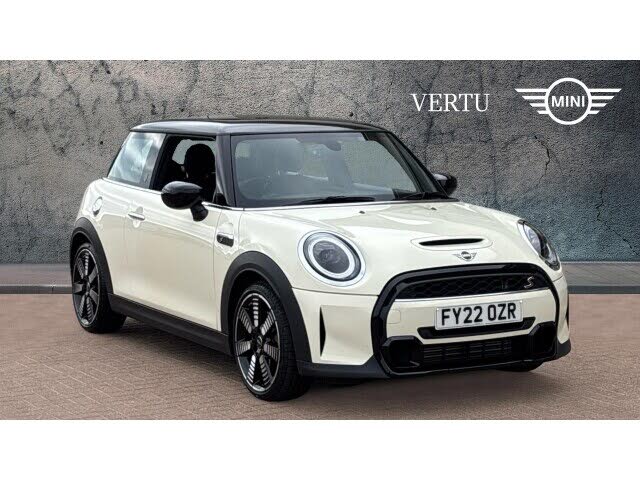 2022 MINI Mini 2.0 Cooper S Exclusive (Premium) Hatchback 3d Auto