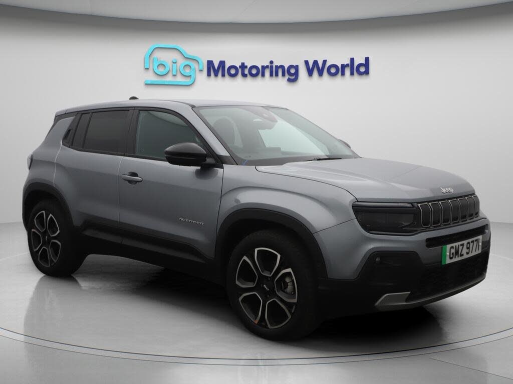 2025 Jeep Avenger E Summit