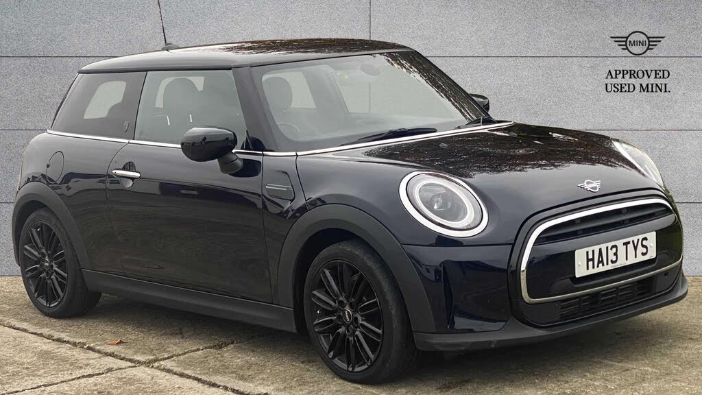 2022 MINI Mini 1.5 Cooper Exclusive (Premium) Hatchback 3d Auto