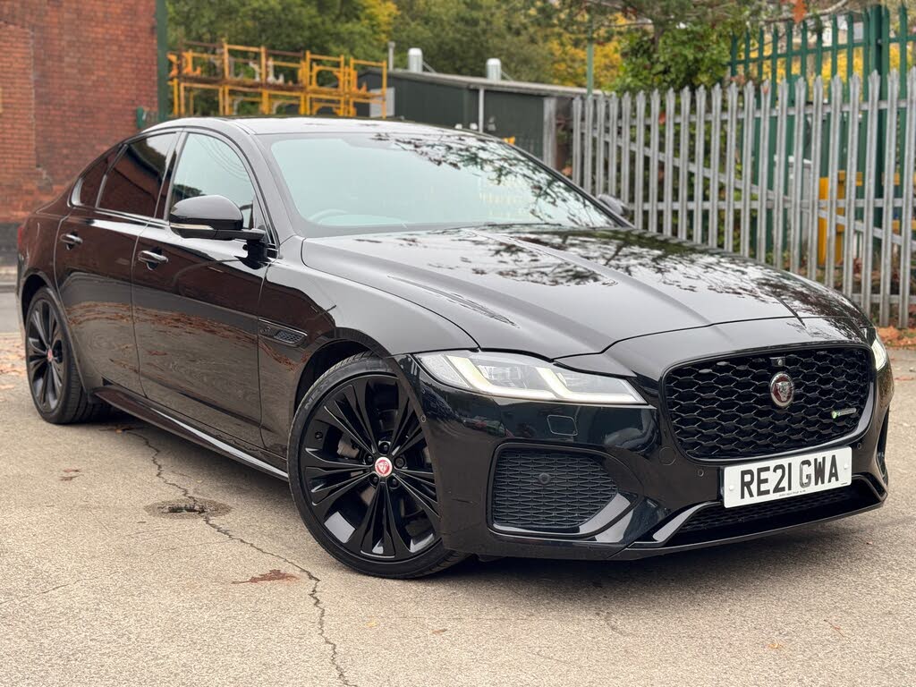 2021 Jaguar XF 2.0 D200 R-Dynamic SE RWD Saloon 4d