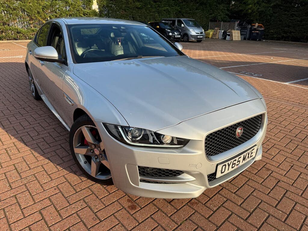 2015 Jaguar XE 2.0TD R-Sport (180ps) Auto