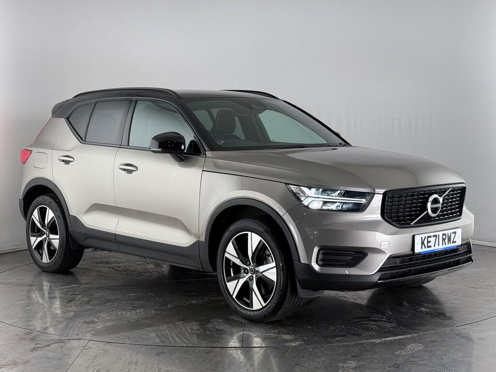 2021 Volvo XC40 1.5 T5 R-Design (262bhp)