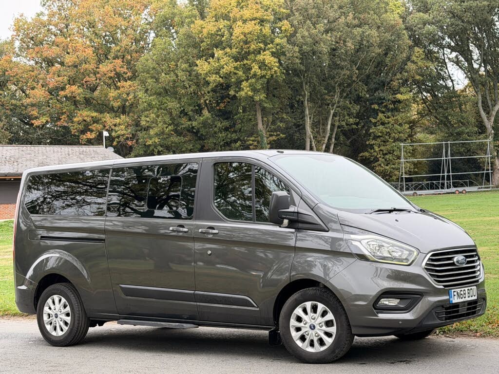 2018 Ford Tourneo Custom 2.0TDCi 320 L2 Shuttle Bus (130ps)