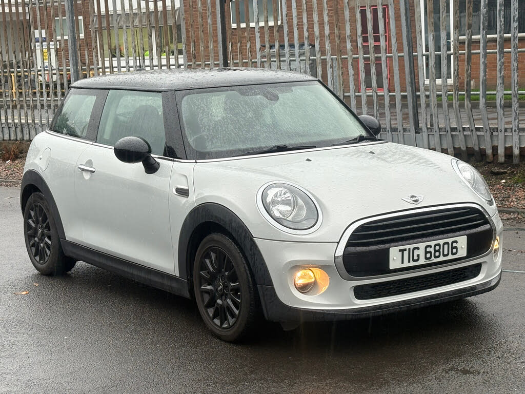 2018 MINI Mini 1.5 Cooper Series II (s/s) Hatchback 3d