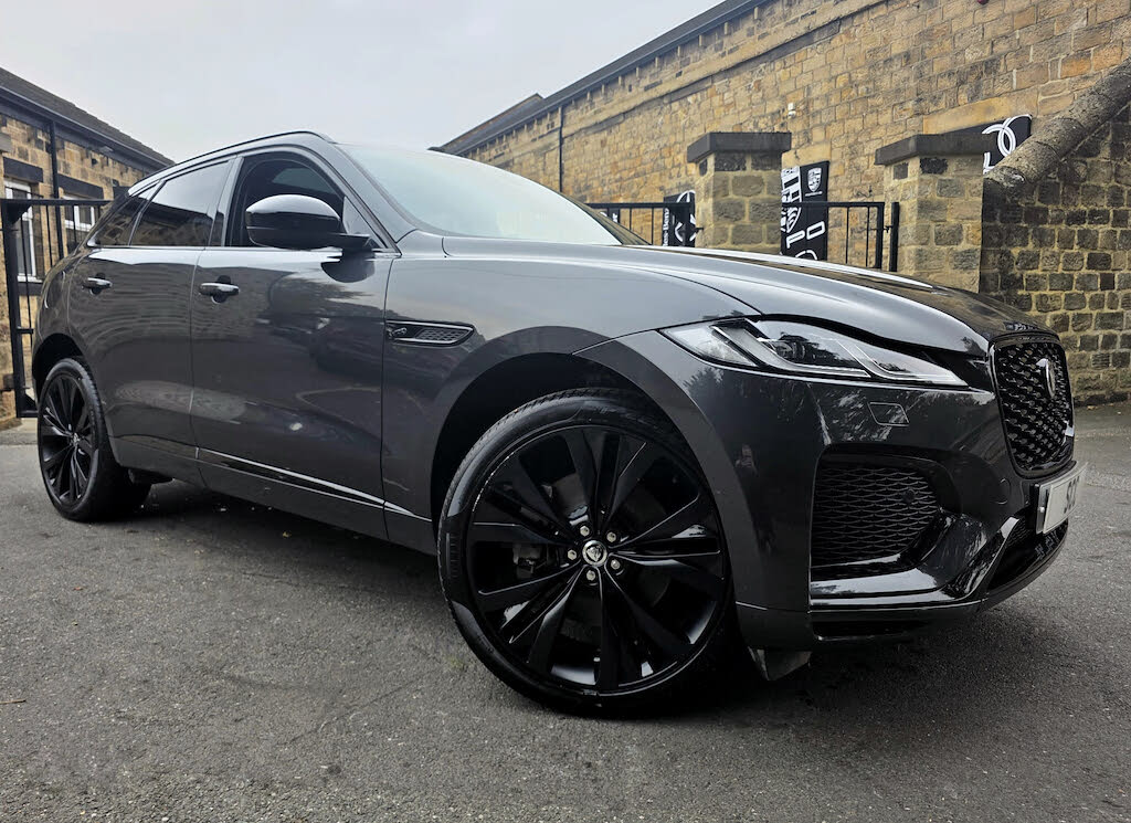 2023 Jaguar F-PACE 3.0 D300 R-Dynamic HSE Black