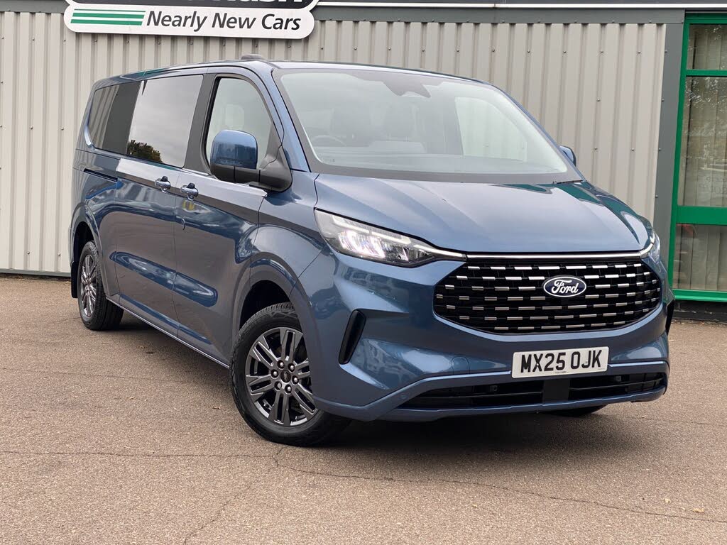 2025 Ford Tourneo Custom 2.0TDCi 320 L2 Titanium (148bhp)