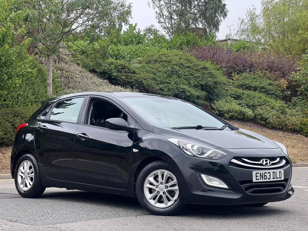 2014 Hyundai i30 1.6CRDi Active (108bhp) Blue Drive Hatchback 5d