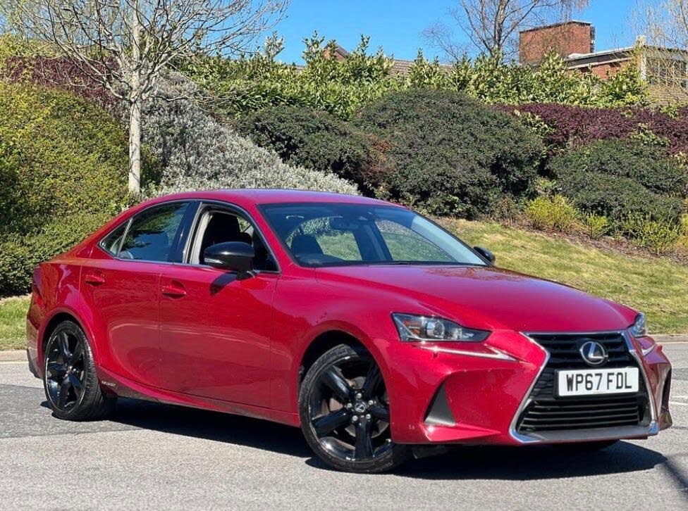 2017 Lexus IS 300h 2.5 Sport [Lexus Navigation]