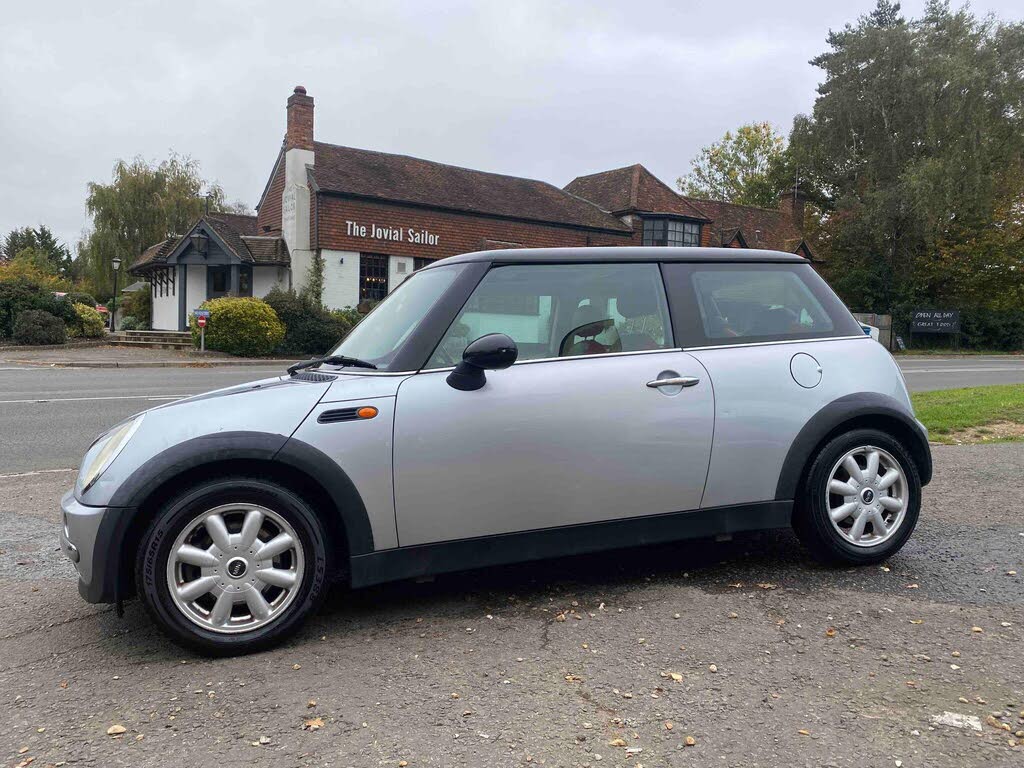 2002 MINI Mini 1.6 Cooper (Chili)