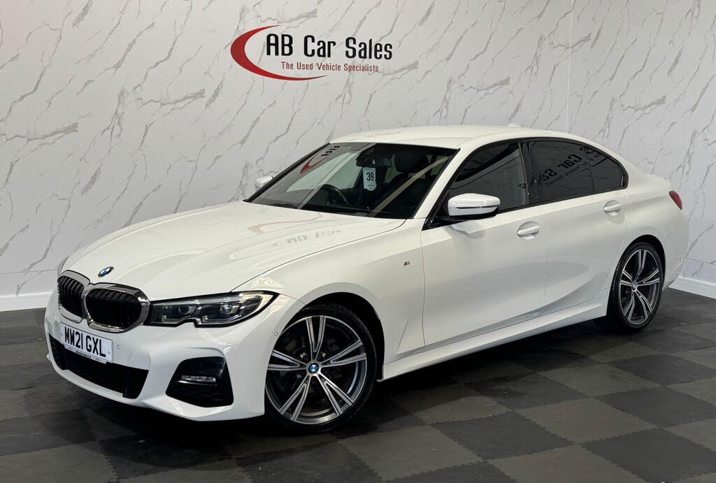 2021 BMW 3 Series 2.0 318i M Sport Saloon 4d